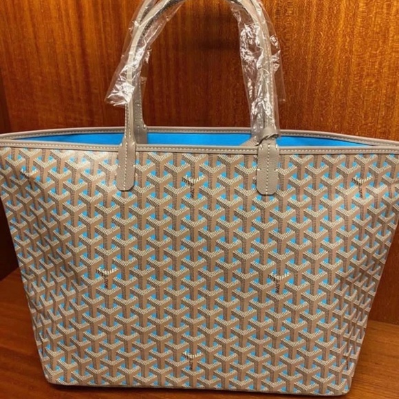 BRAND NEW REVERSIBLE GOYARD TOTE - Picture 1 of 1